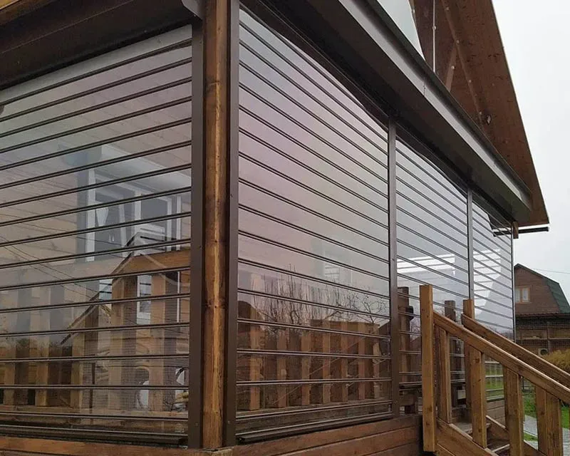 przezroczyste rolety zewnętrzne