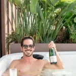 jacuzzi w ogrodzie
