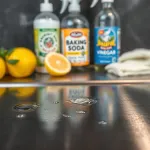 Czym wyczyścić zacieki na stali nierdzewnej? Sprawdzone metody