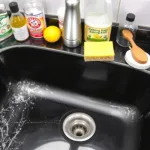 Czym wyczyścić czarny zlew? Sprawdzone metody i porady