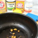 Jak wyczyścić przypalony garnek? Sprawdzone domowe sposoby