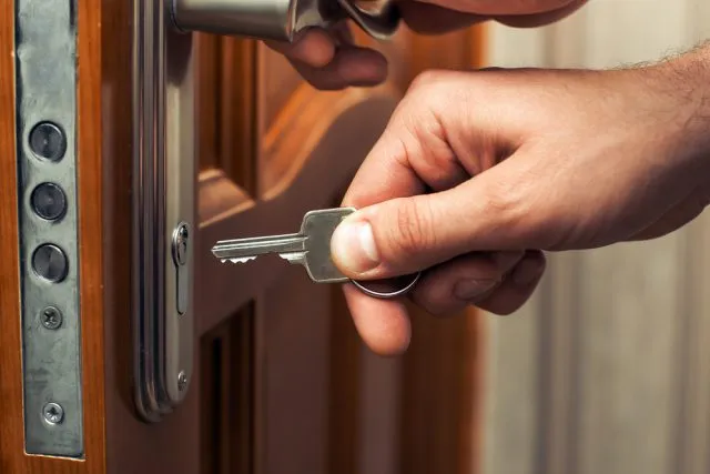 System Master Key: Co to jest i jak działa w zarządzaniu dostępem?